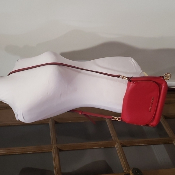 MICHAEL Kors Bedford Small Crossbody NWOT - Picture 3 of 9